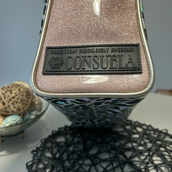 Consuela Dee Dee Classic Tote Bag - Picture 11 of 13